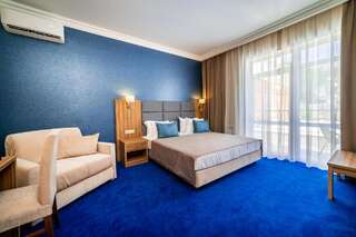 Отель Blue Marlin Hotel Геленджик Двухместный номер комфорт с балконом-1