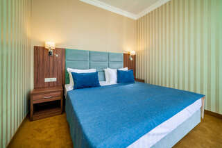 Отель Blue Marlin Hotel Геленджик Двухкомнатный семейный номер-5