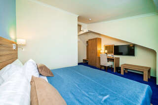 Отель Blue Marlin Hotel Геленджик Двухместный стандартный номер мансарда -5